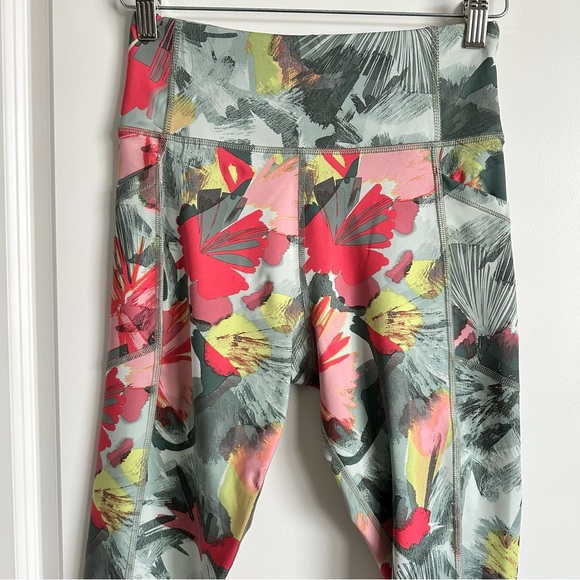 Calvin Klein Performance Floral Print Leggings - Picture 3 of 12